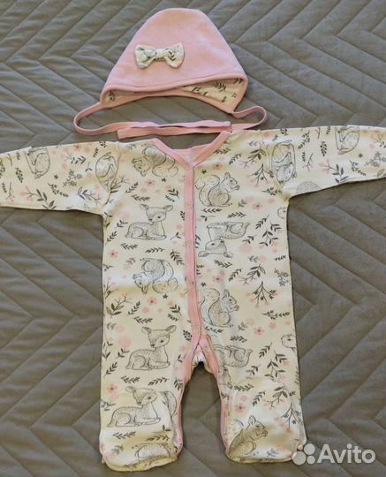 Комплект на выписку для девочки