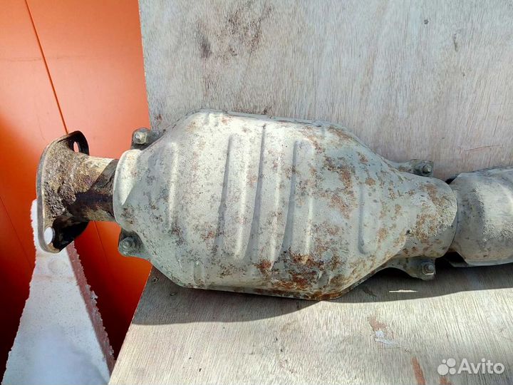 Subaru - Выхлоп Turbo Mono Б/У