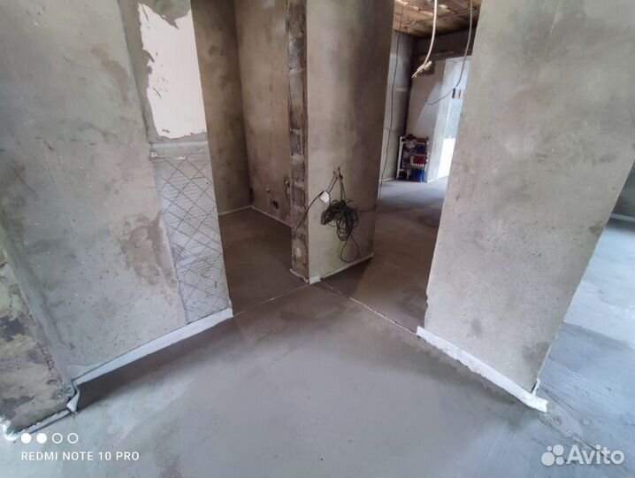 Стяжка пола мокрая