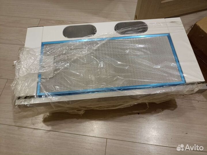 Вытяжка для кухни 60 см новая