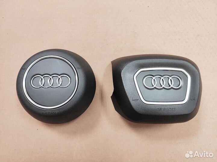 Заглушка руля Audi A3 A4 Q3 Q5 Q7 (с 2015)