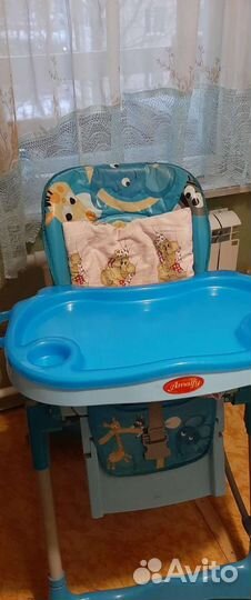 Детский стульчик для кормления