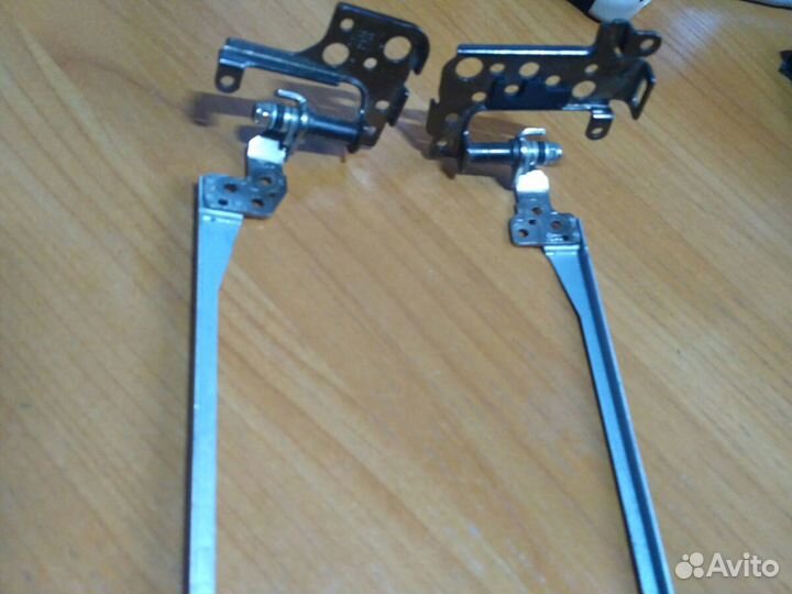 Петли на acer Ente69kb E1-522