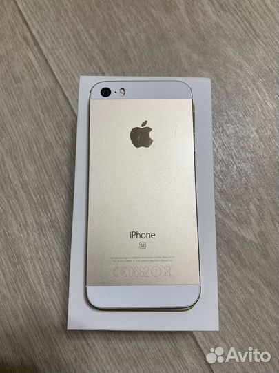 iPhone SE, 32 ГБ