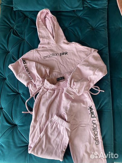 Спортивный костюм для девочки