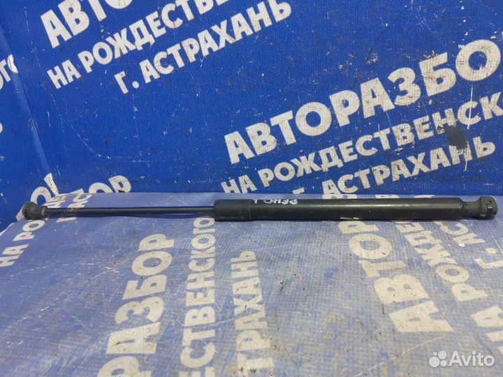 Амортизатор крышки багажника Renault Sandero