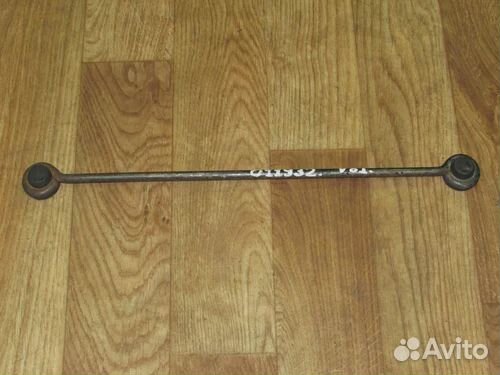 Тяга крана уровня пола переднего моста нерегулируе