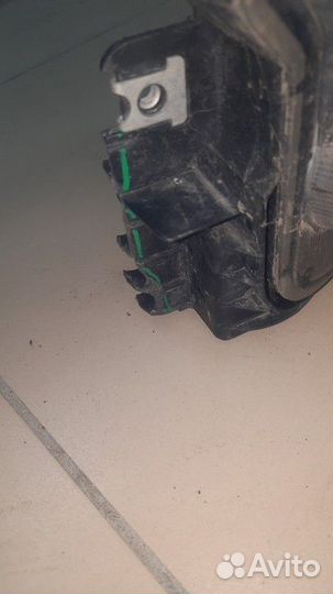 Фара левая Subaru Forester