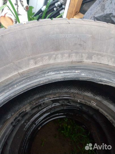 Yokohama W.Drive 225/65 R17 102H