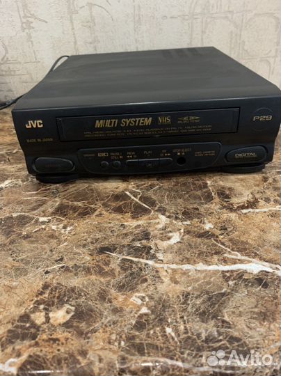 Видеомагнитофон jvc