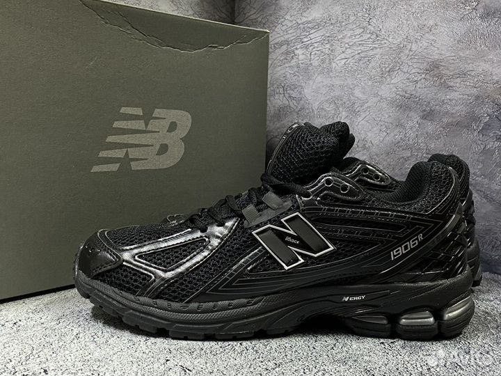 Кроссовки New Balance 1906r Triple Black