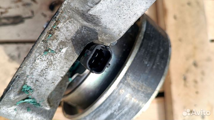 Помпа volvo FH4 D13 23959585