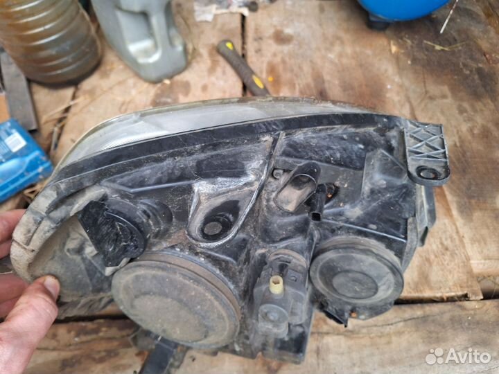 Фара левая на nissan qashqai j10