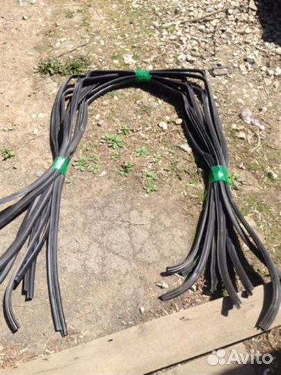 Уплотнение дверное переднее левое Suzuki Grand