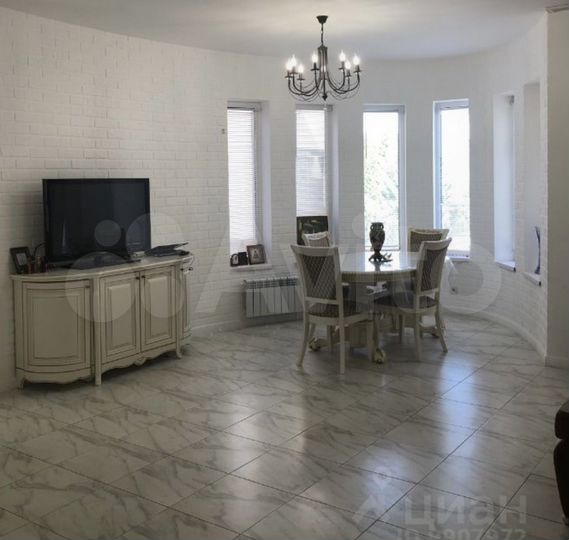 Таунхаус 210 м² на участке 3 сот.