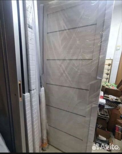 Межкомнатная дверь со стеклом влагостойкая