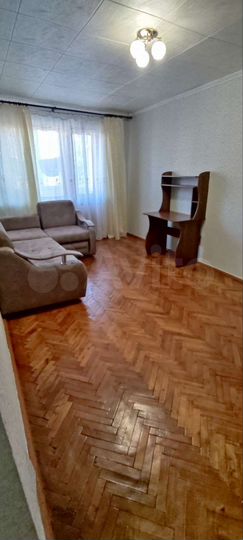 2-к. квартира, 43 м², 4/5 эт.