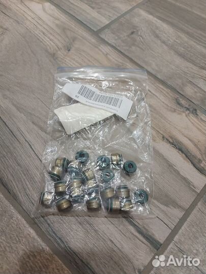 Маслосъемный колпачок Ajusa 12021100