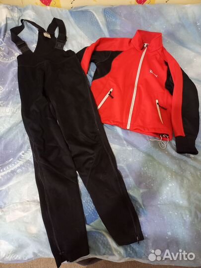 Разминочный лыжный костюм