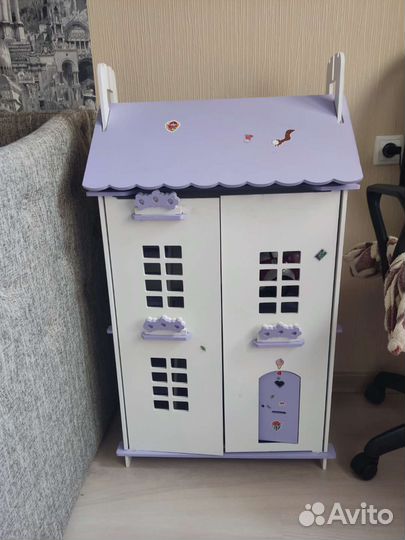 Большой кукольный домик