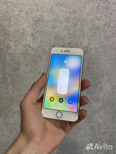 iPhone 8, 64 ГБ
