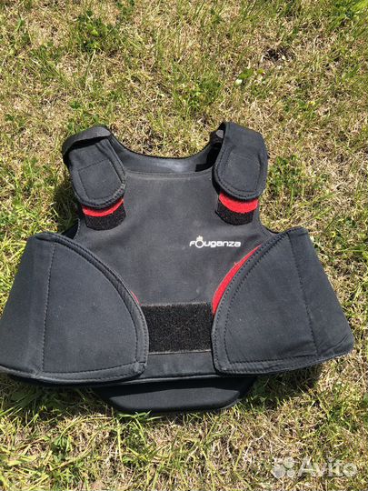 Жилет защитный для конного спорта