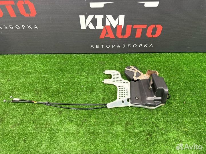 Замок двери задний правый Hyundai Tucson Jm 2.0