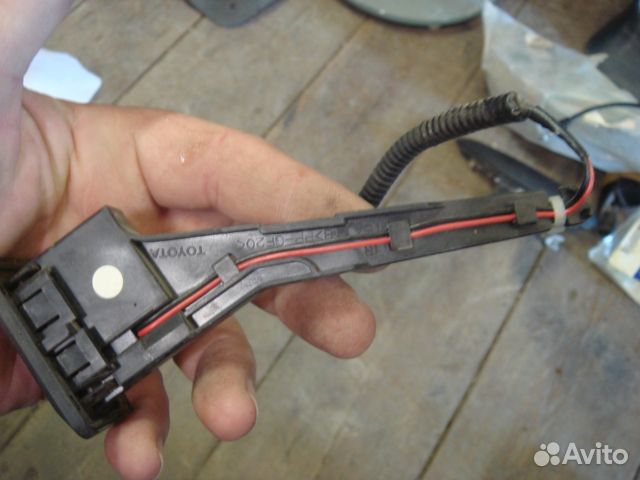 Лексус рх Кнопка открывания багажника RX 03-09