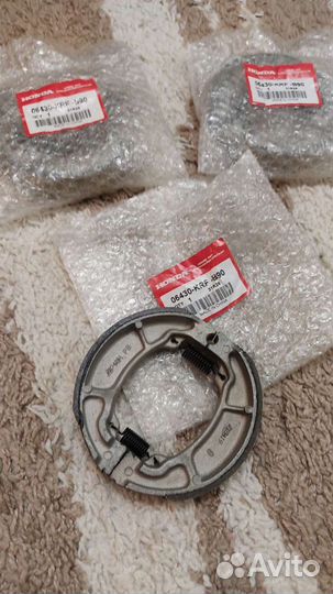 Задние тормозные колодки Honda Spacy 100 Lead 90