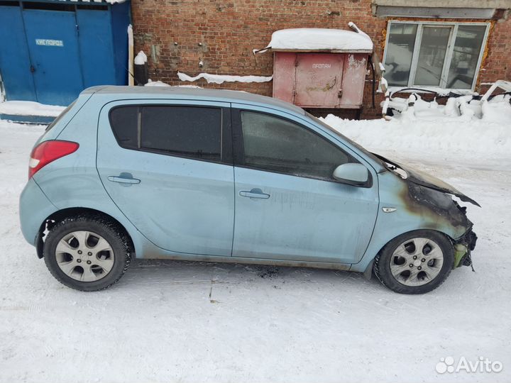 Hyundai i20 (1.4 АКПП) на запчасти