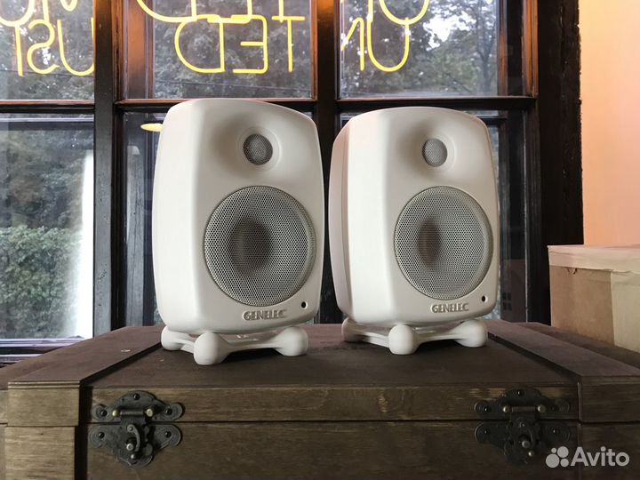 Genelec 8020 DWM студийный монитор в Наличии