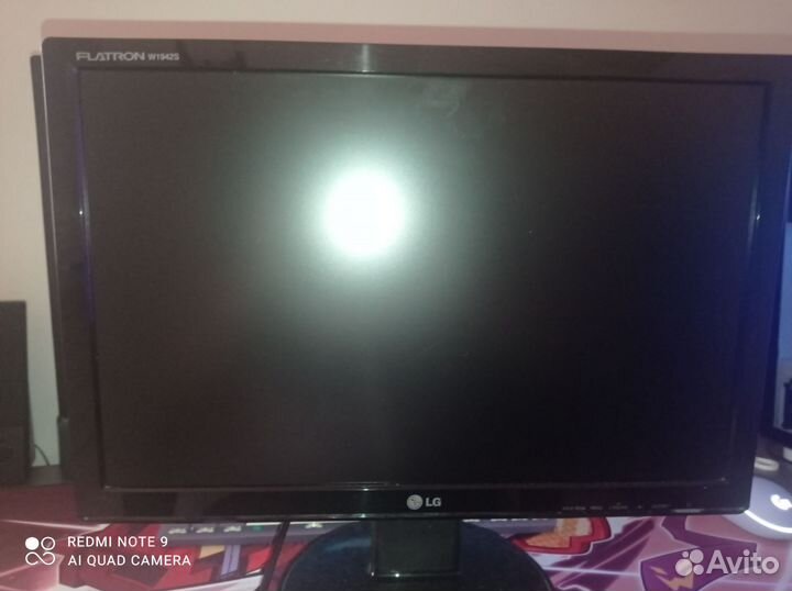 Монитор LG flatron w1942s