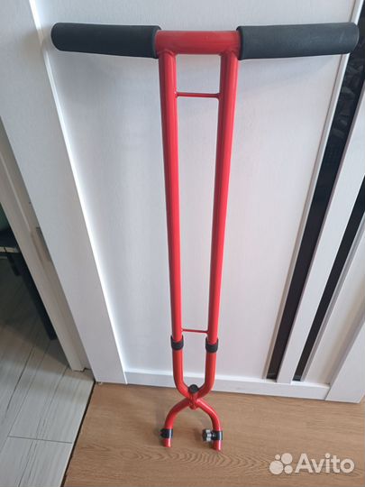 Детский снегокат с ручкой и колесами