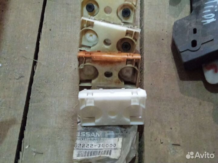 Nissan X-Trail (T31) 2007 Кронштейн на бампер