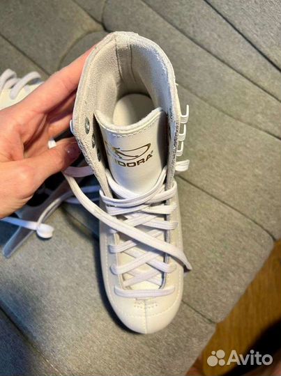 Коньки фигурные Hudora Laura