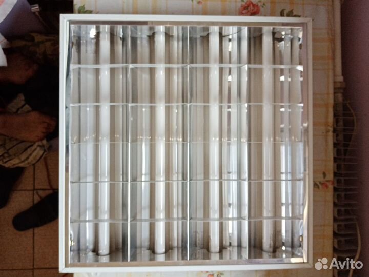 Светильник люминисцентный потолочный