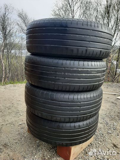 Nexen N8000 235/65 R17 104H