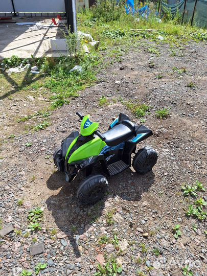 Детский квадроцикл на аккумуляторе бу