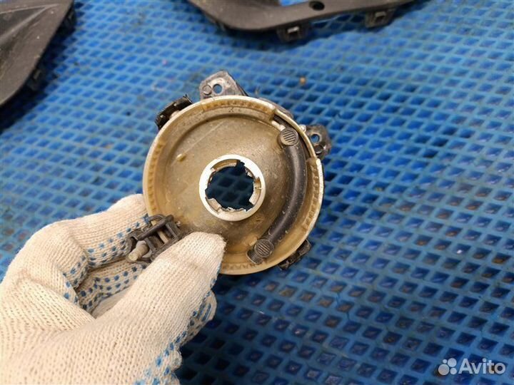 Фара противотуманная передняя Лада Гранта 21127