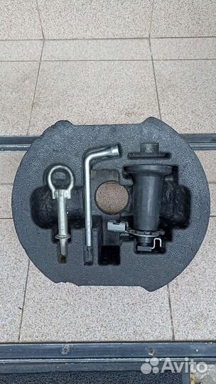 Органайзер в багажник под запаску Веста