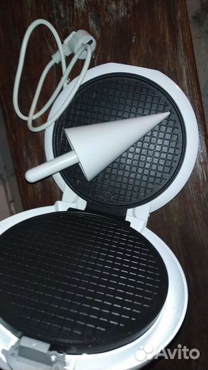 Вафельница supra