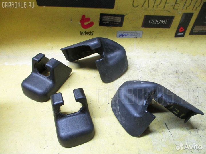 Обшивка салона Toyota Corolla runx NZE121