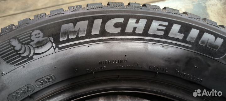 Michelin X-Ice North 4 265/60 R18