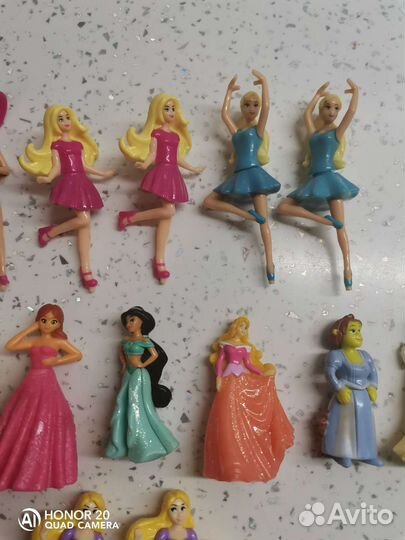 Игрушки из киндера принцессы и барби