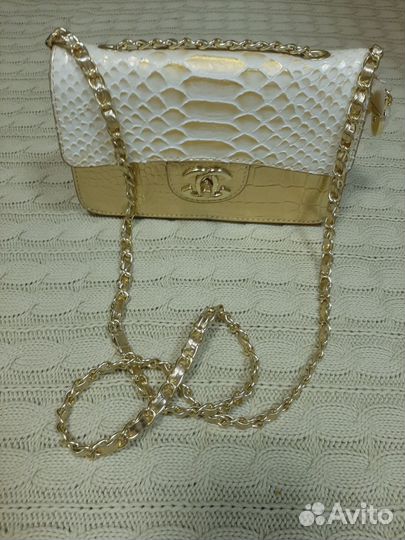 Клатч женский золотой