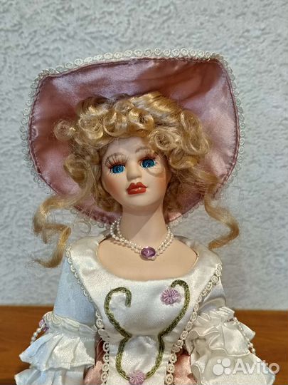 Коллекционная кукла