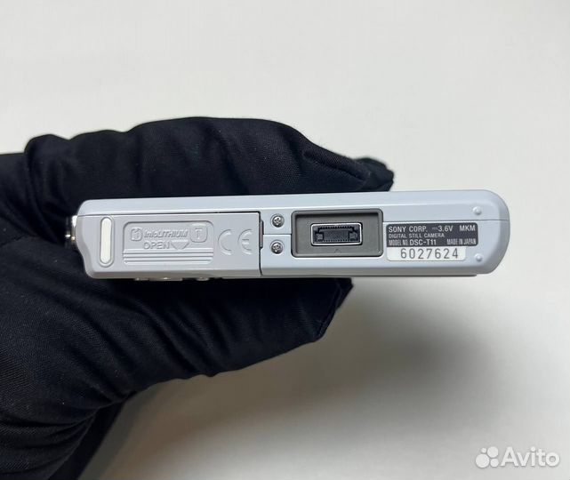 Цифровой фотоаппарат Sony DSC-T11