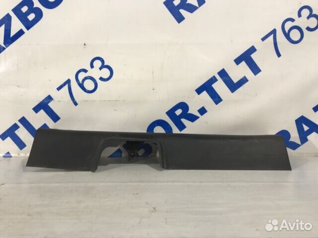 Обшивка порога перед лев KIA sportage 3 SL 2.0 мт