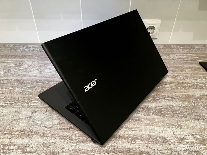 Acer i3-5005U/GeForce 920M/16 Gb/Full HD/HDD 500