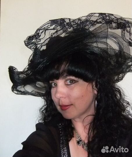 Педагог по вокалу, и актёрскому мастерству